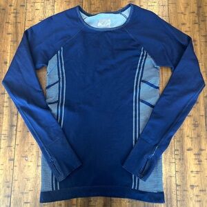 Athleta Navy Seamless Long-Sleeve Crew